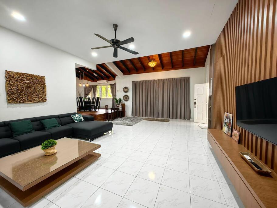 Klebang Spacious Comfy Bangalow Villa Klebang Besar Eksteriør billede